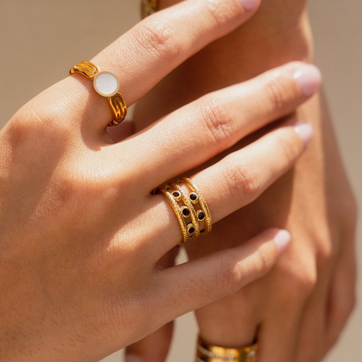 Ring Athena Mother of Pearl Stone 18K Gold Plated