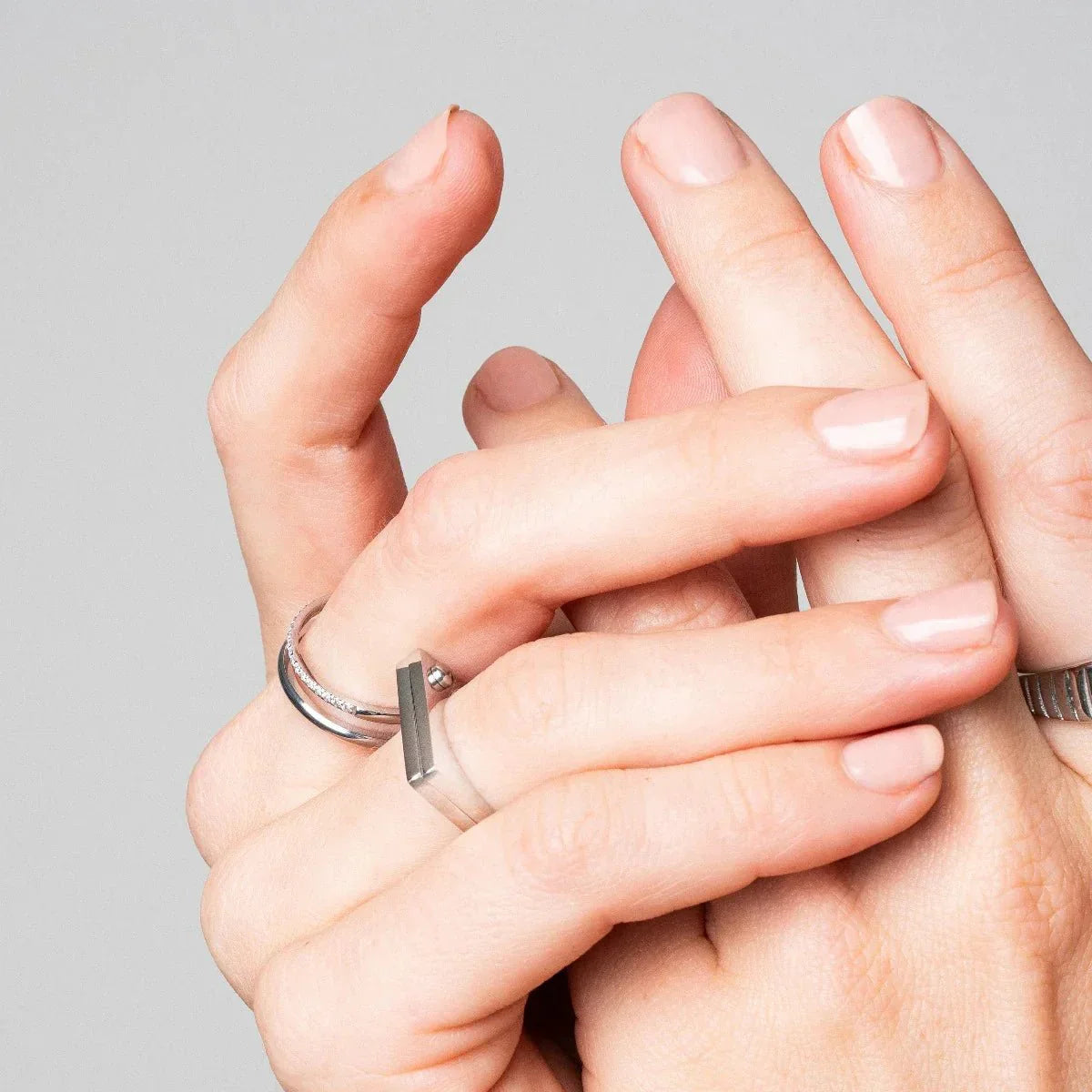Flat Ring Screw - Silver