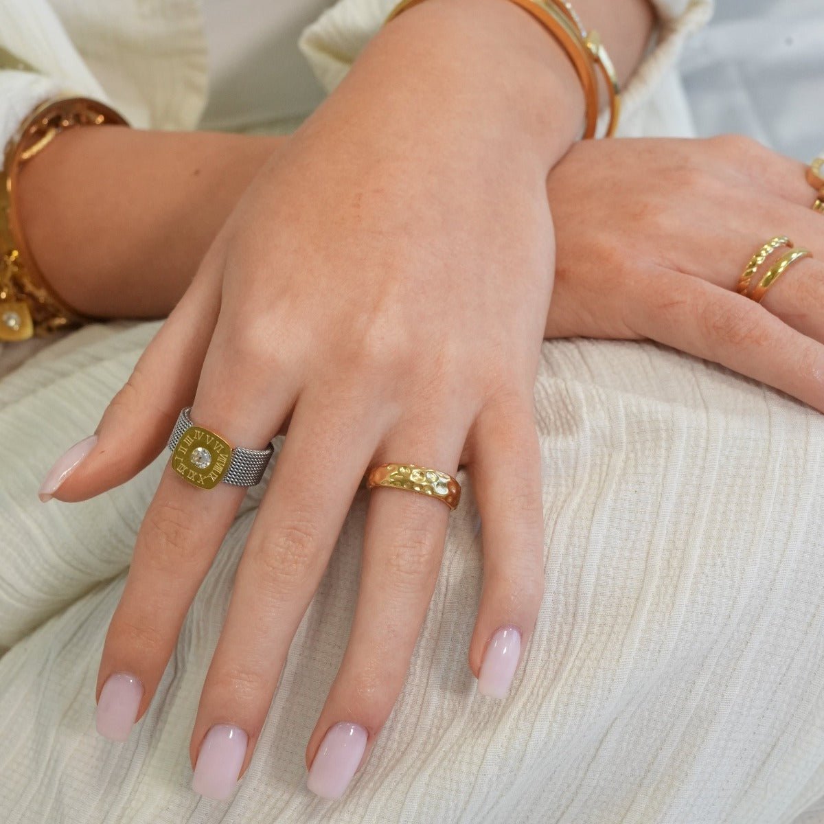 Ring Texture Lunar 18K Gold Plated