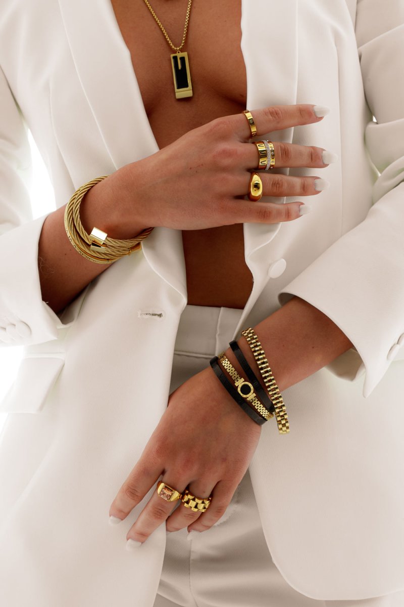 Hera Stone Onyx Bracelet 18K Gold Plated