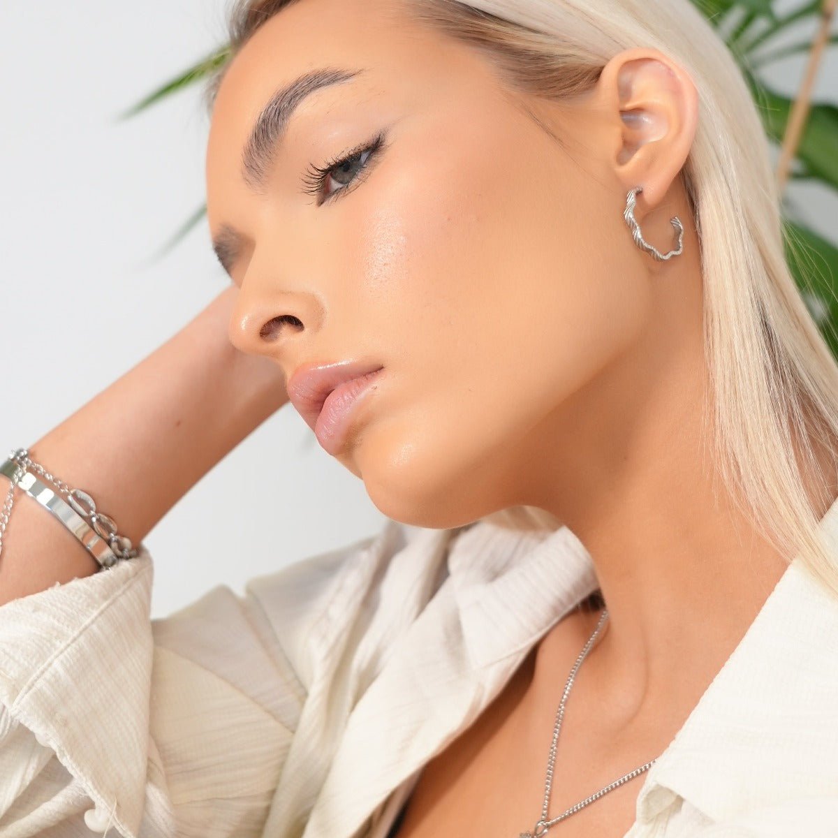 Earring Wavy Texture Hoop - Silver