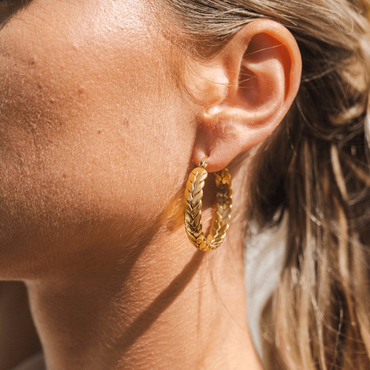 Pompeii Hoop Earring 18K Gold Plated