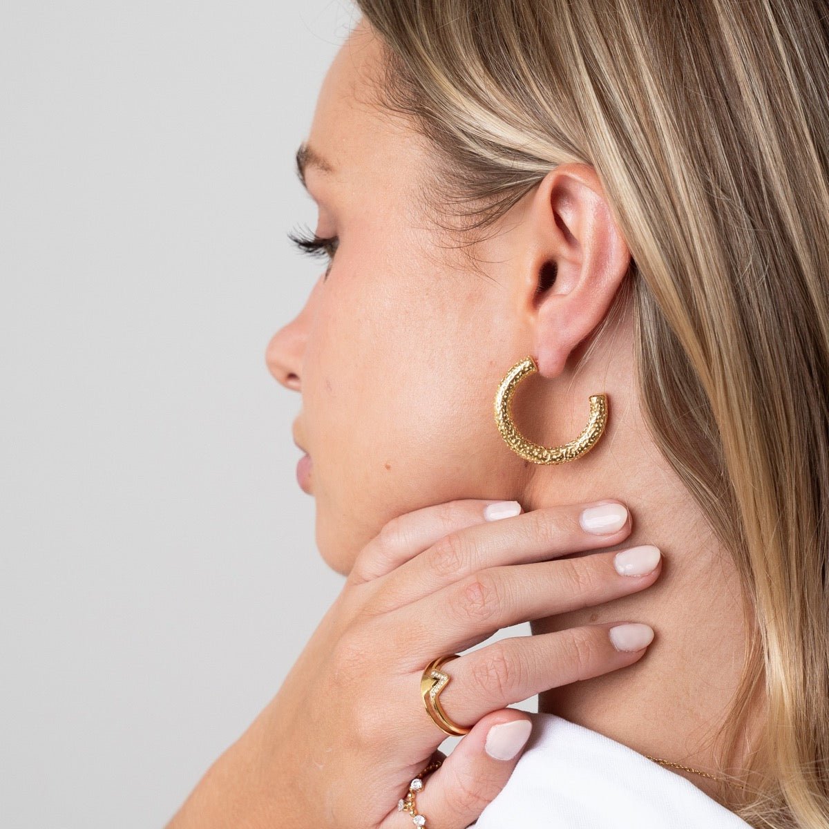 Texture Hoop Earring 18K Gold Plated