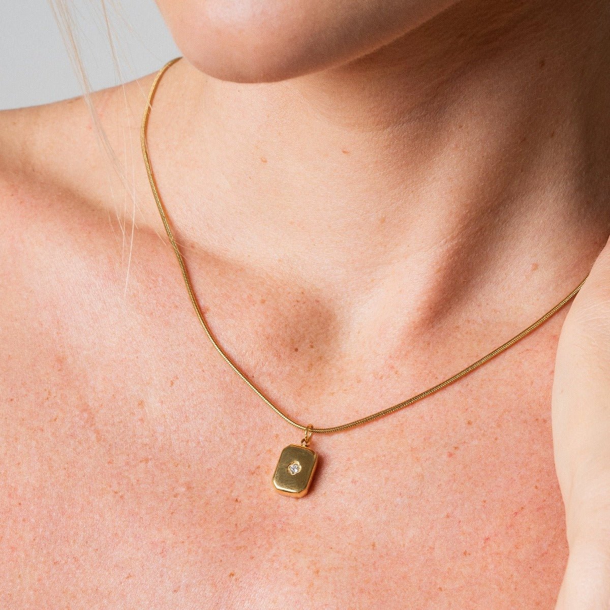 Necklace Shine Pendant 18K Gold Plated
