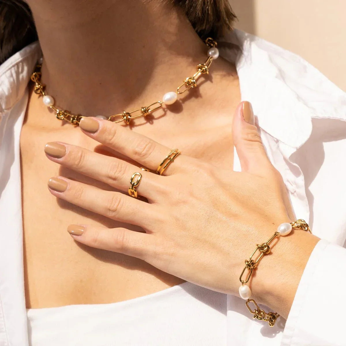 Knot and Pearls Bracelet 18K Gold Plated