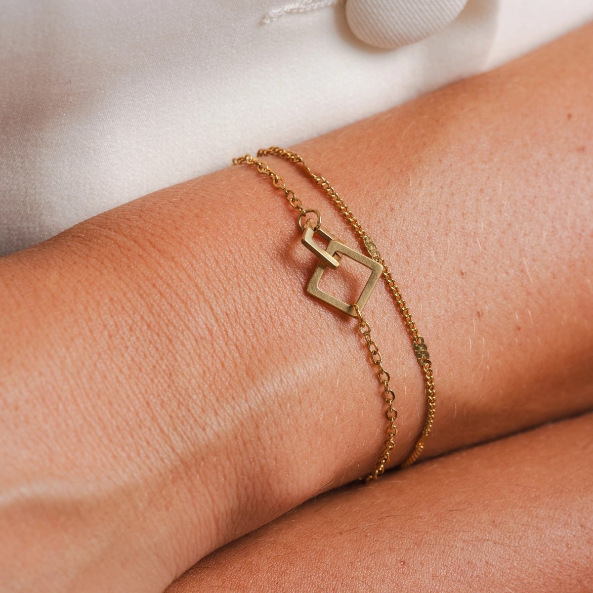 Link Pendant Square Bracelet 18K Gold Plated
